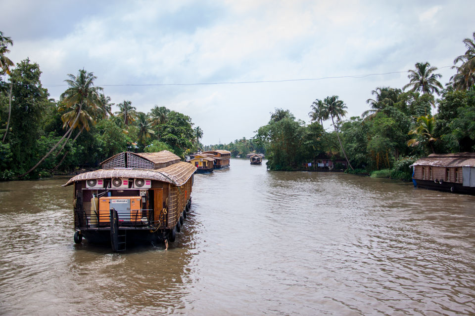 Photo of How To Have A Memorable Holiday In The Backwaters Of Kerala, The God's Own Country by Sending Postcards Home
