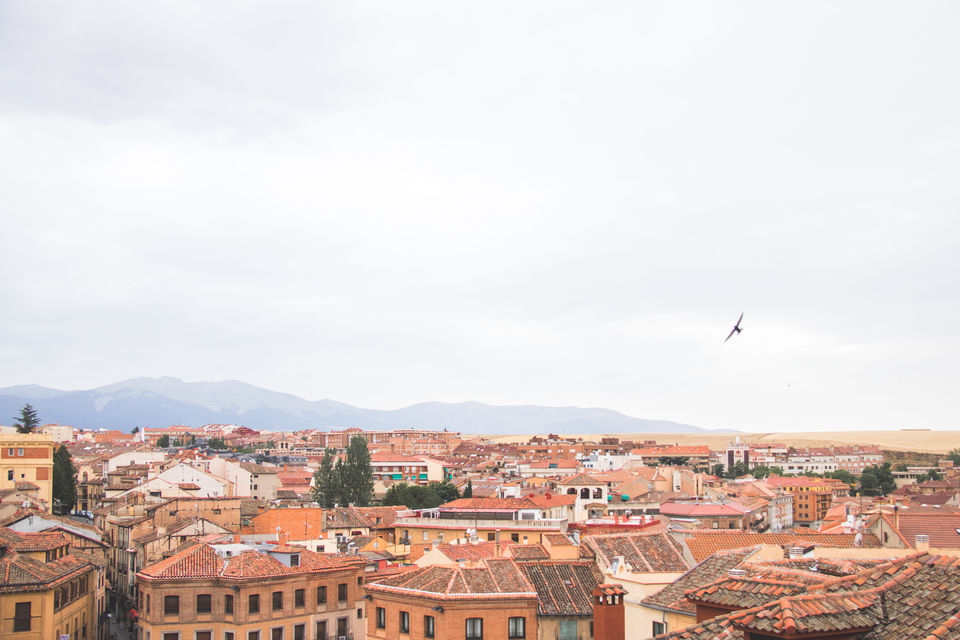 Photo of Everything You Need to Know About a Day Trip to Segovia by Sending Postcards Home