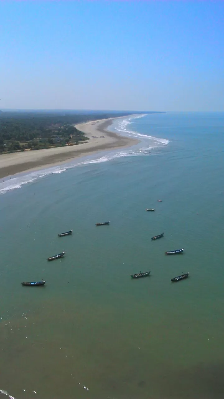Photo of Murdeshwar, Karnataka, India by Abhijit