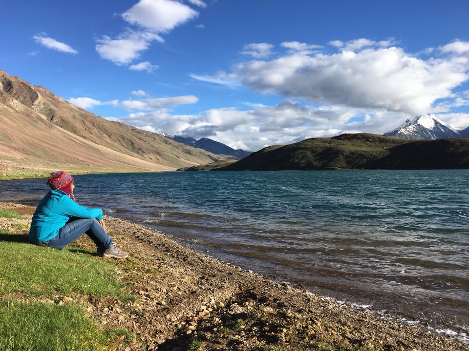 Photo of Moon-shaped ‘Chandratal’ Lake in Spiti by Diana Banik