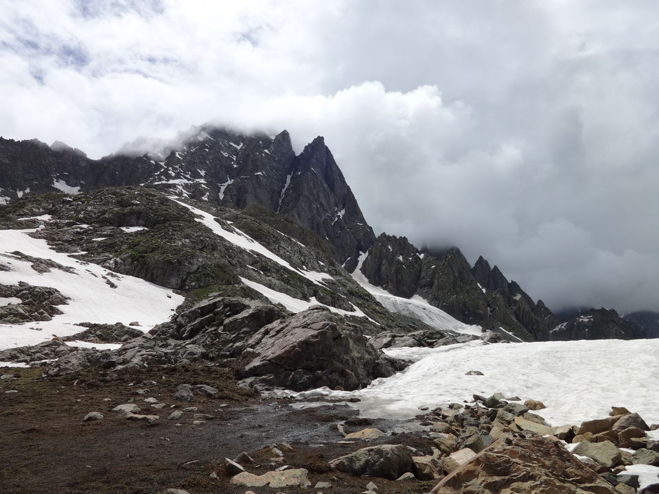 Photo of When I ditched the beaten path to explore the heart of Kashmir ‘on foot’ #kashmirinphotos by Diana Banik