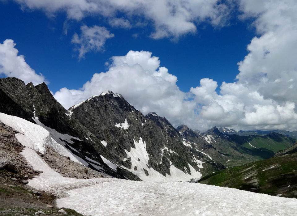 Photo of When I ditched the beaten path to explore the heart of Kashmir ‘on foot’ #kashmirinphotos by Diana Banik