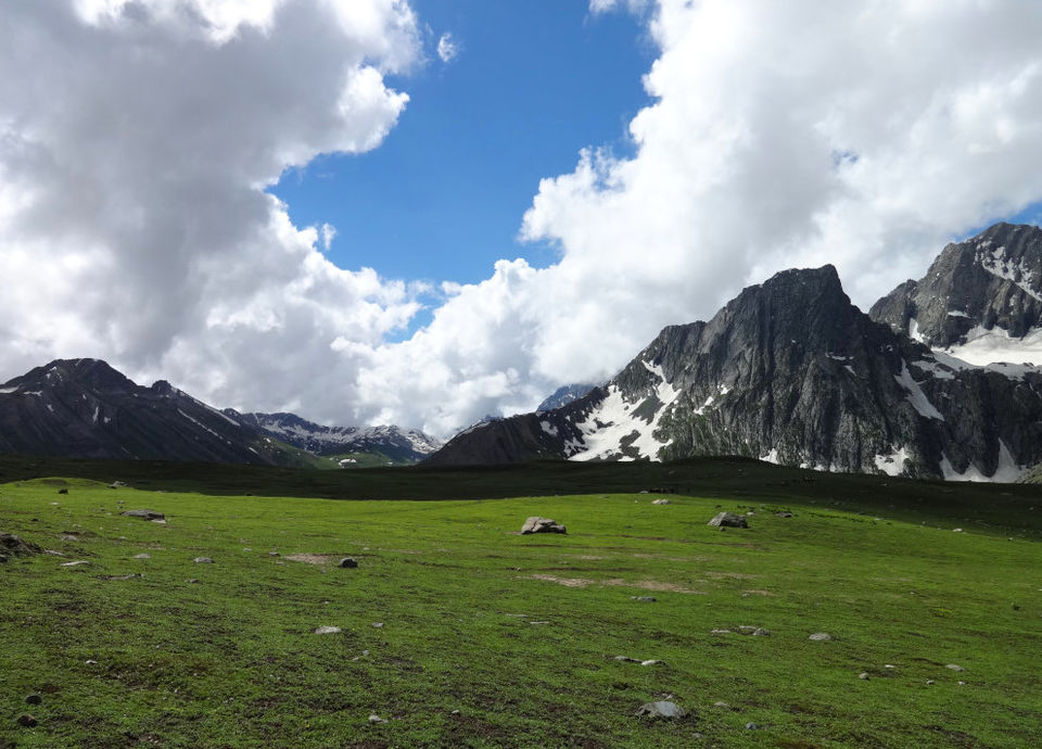 Photo of When I ditched the beaten path to explore the heart of Kashmir ‘on foot’ #kashmirinphotos by Diana Banik