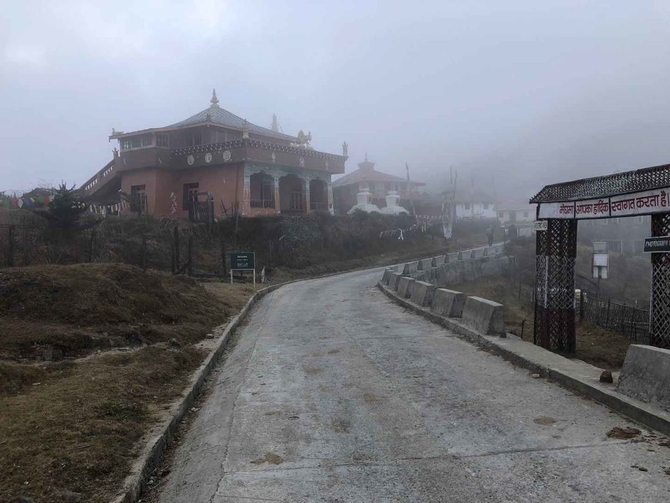 Photo of Sandakphu Trek – A Walk beside the Tallest Mountains by Bhromonn (ভ্রমণ)
