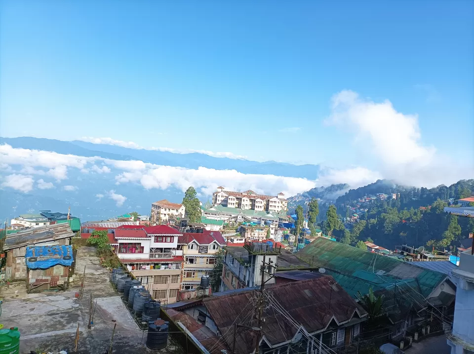 Photo of Darjeeling, West Bengal, India by Mitrajit Biswas