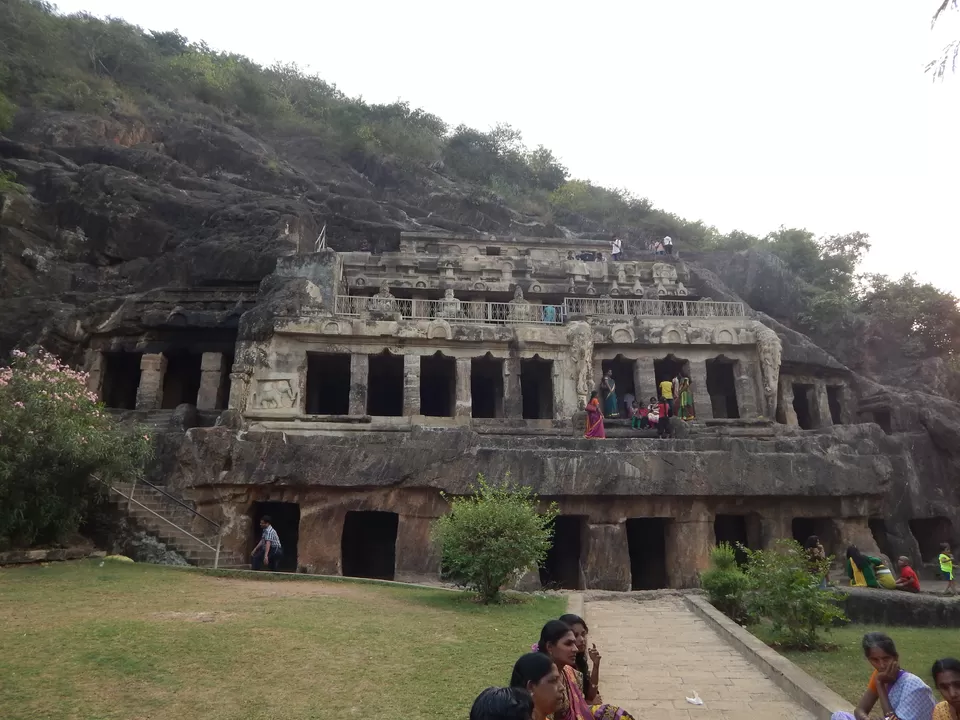 Photo of Undavalli Caves, Penumaka - Vijayawada Road, Near Prakasam, Barrage, Andhra Pradesh, India by Bongyatri - Sourav and Anindita