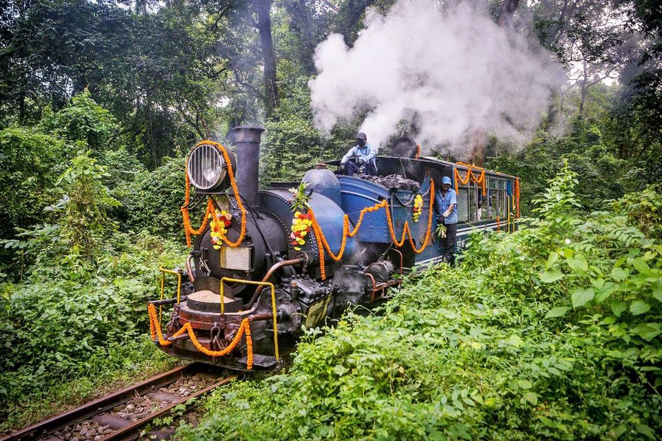 Photo of Running Through Sanctuaries and Hills, India’s Newest Toy Train Is Straight Out of a Dream! 1/4 by Bongyatri - Sourav and Anindita