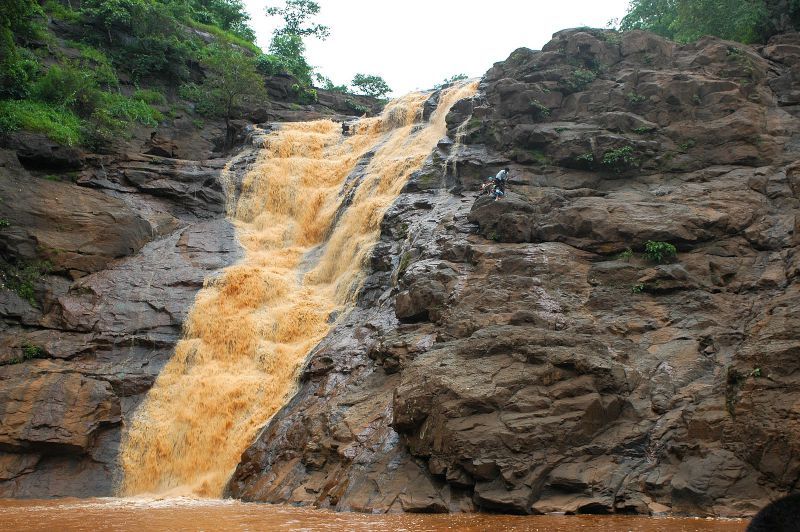 Photo of 10 Waterfalls In Gujarat Which You Have Not Heard Of by Bongyatri - Sourav and Anindita