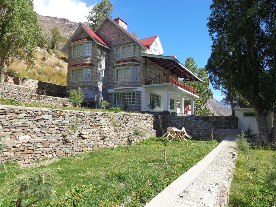 Photo of Bookmark for 2022: 22 Fabulous Properties in the Mountains Under 5K For an Unforgettable Trip! 23/66 by Bongyatri - Sourav and Anindita