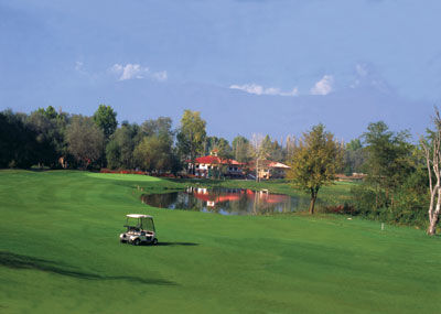 Photo of Gulmarg Golf Course, Gulmarg by Saloni Goyal
