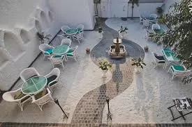 Photo of Virgin Courtyard, Chandigarh, India by Saloni G