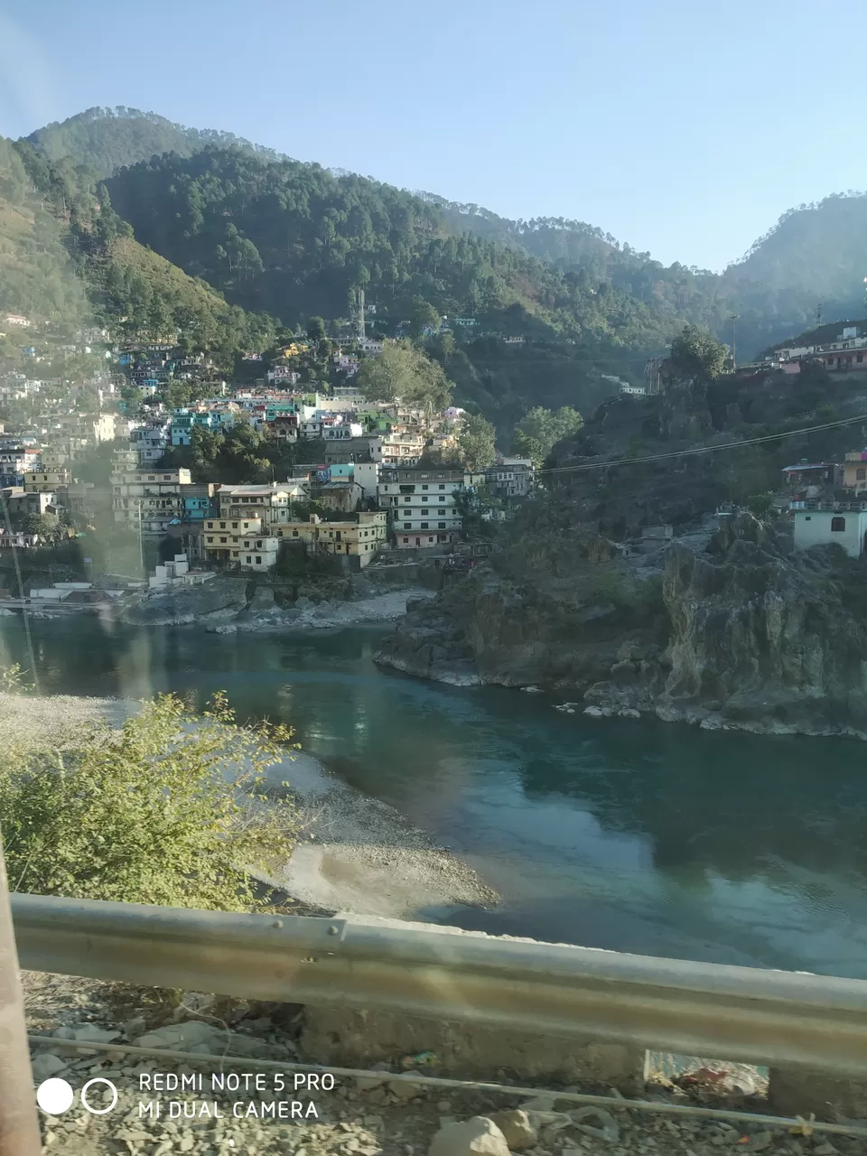 Photo of Chopta Pokhari Road, Belani, Rudraprayag, Uttarakhand, India by Saloni G