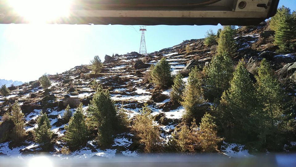 Photo of Ropeway To Auli, Trail To Ropeway, Joshimath, Uttarakhand, India by Saloni Goyal