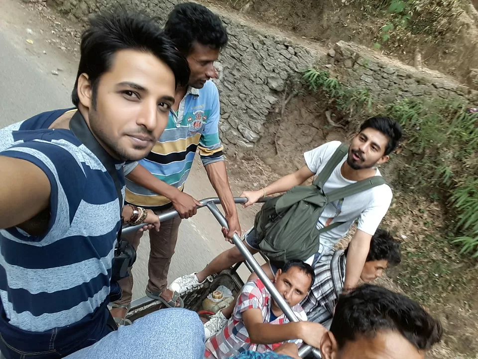 Photo of Mussoorie, Uttarakhand, India by Sonu Verma