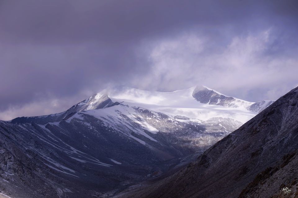 Photo of Chasing the dreams in the land of Monks- Ladakh ( A Road of 11 Dangerous passes) 2/62 by Ashutosh Shrivastava
