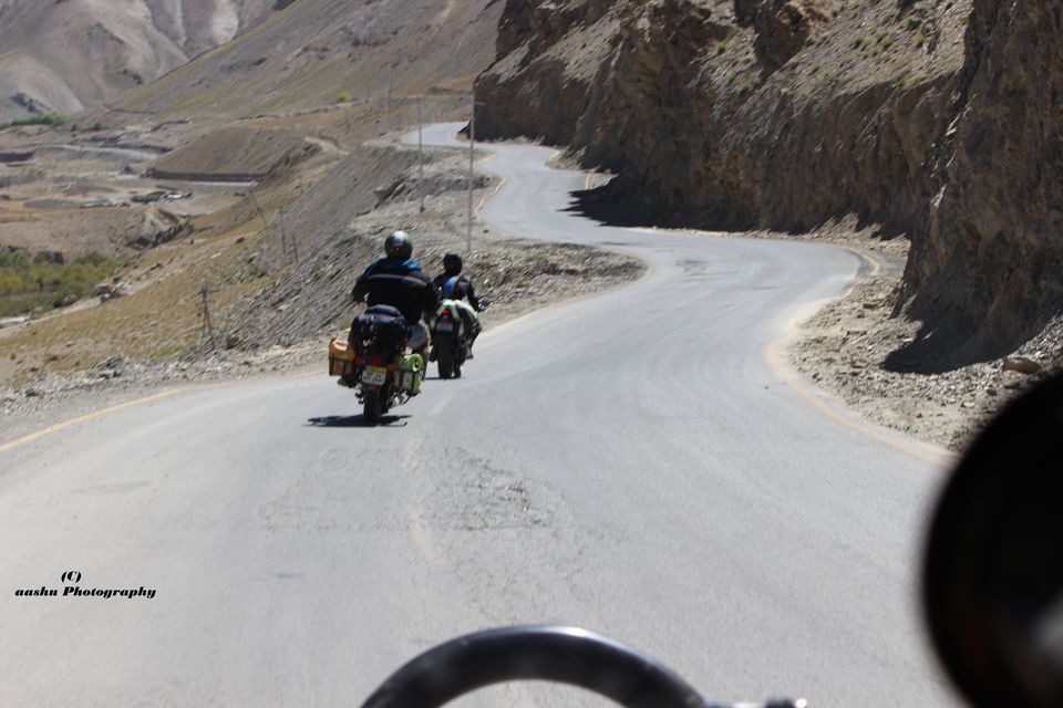 Photo of Chasing the dreams in the land of Monks- Ladakh ( A Road of 11 Dangerous passes) 16/62 by Ashutosh Shrivastava
