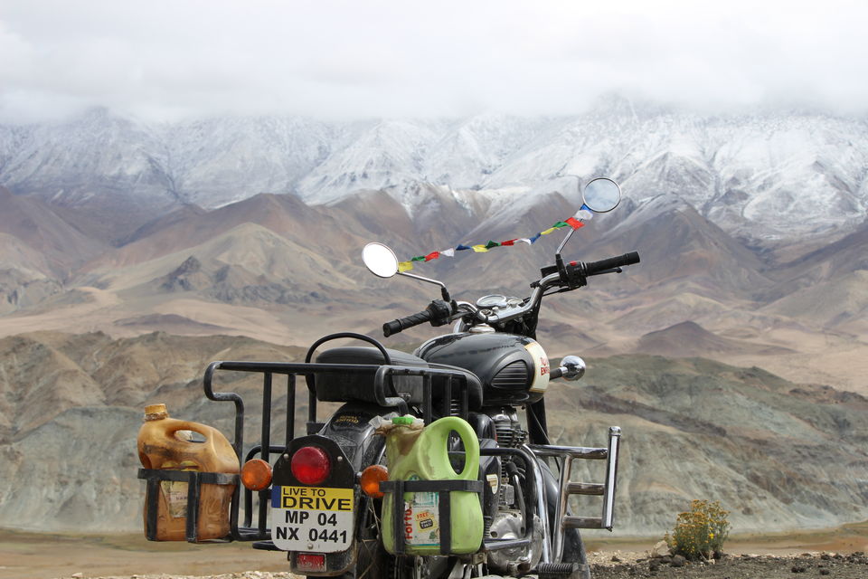 Photo of Chasing the dreams in the land of Monks- Ladakh ( A Road of 11 Dangerous passes) 44/62 by Ashutosh Shrivastava