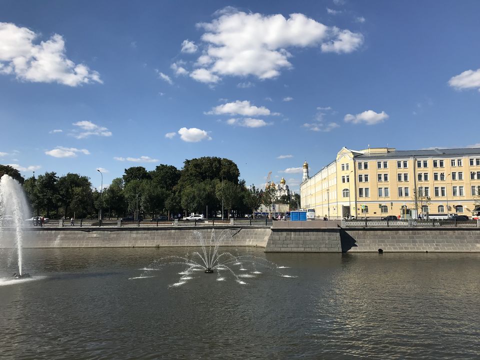 Photo of Kadashevskaya Hotel, Kadashevskaya Naberezhnaya, Moscow, Russia by Animesh Sood