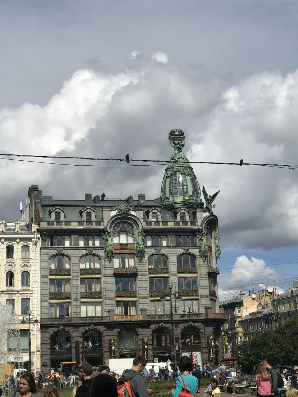 Photo of Nevsky avenue, Saint Petersburg, Russia by Animesh Sood