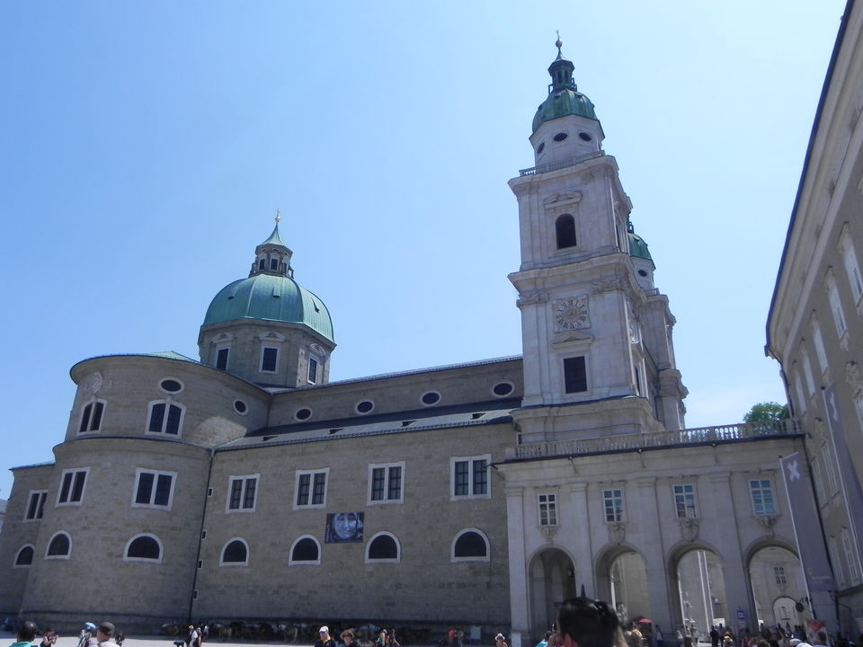 Photo of Salzburg Cathedral, Domplatz, Salzburg, Austria by Animesh Sood