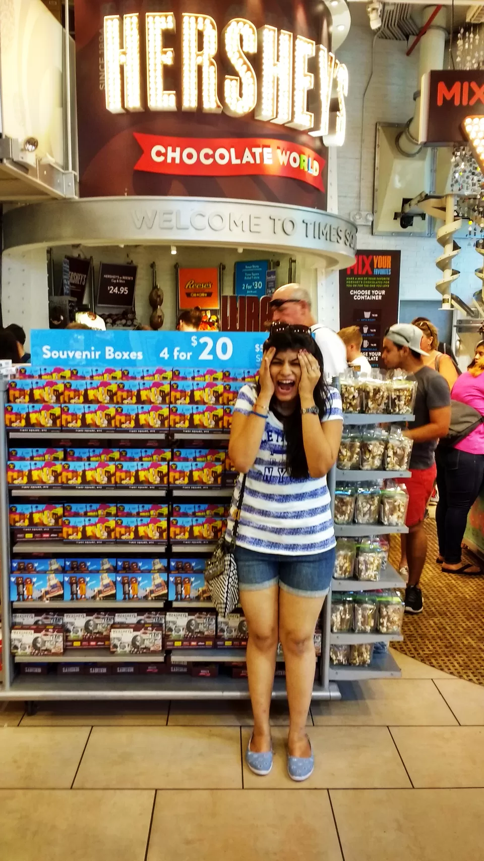 Photo of Hershey's Chocolate World, 7th Avenue, New York, NY, USA by Vaibhavi Haria