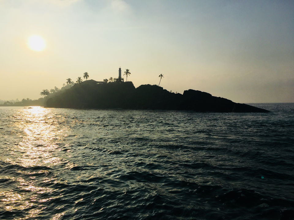 Photo of Mirissa Whale Watching, Asian Highway 43, Sri Lanka by Khevna Bhatt Shah