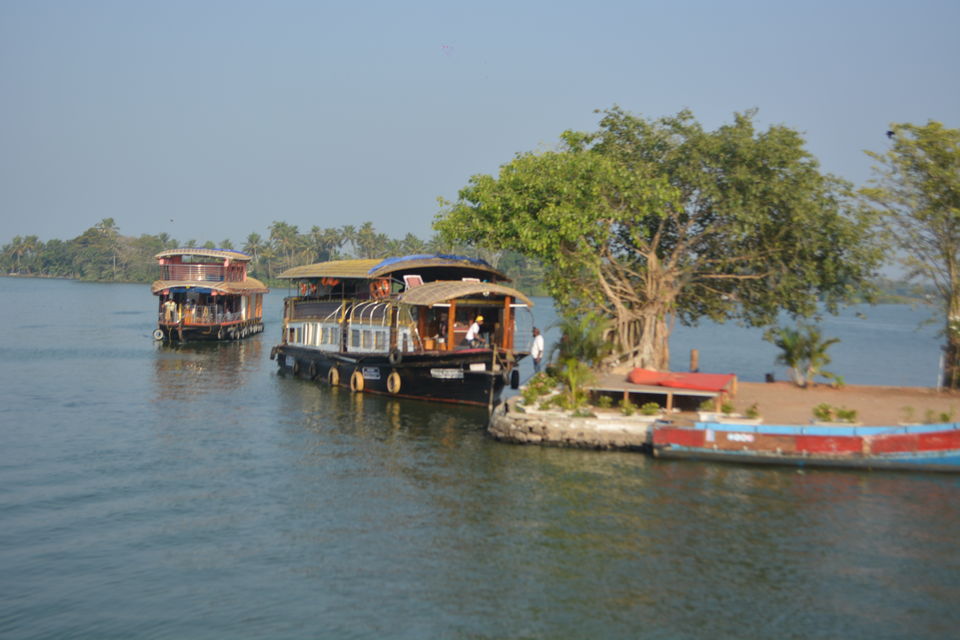 Photo of Alleppey, Kerala, India by Kanj Saurav