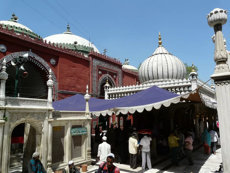 Photo of Nizamuddin West, New Delhi, Delhi, India by Kanj Saurav