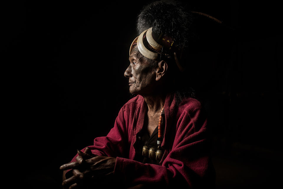 Photo of मौन: दोहरी नागरिकता, 60 पत्नियाँ और आदम शिकारी जैसे अजीब रिवाज़ हैं भारत के इस गाँव में! 6/10 by Kanj Saurav