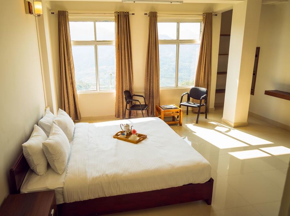 Photo of मौन: दोहरी नागरिकता, 60 पत्नियाँ और आदम शिकारी जैसे अजीब रिवाज़ हैं भारत के इस गाँव में! 10/10 by Kanj Saurav