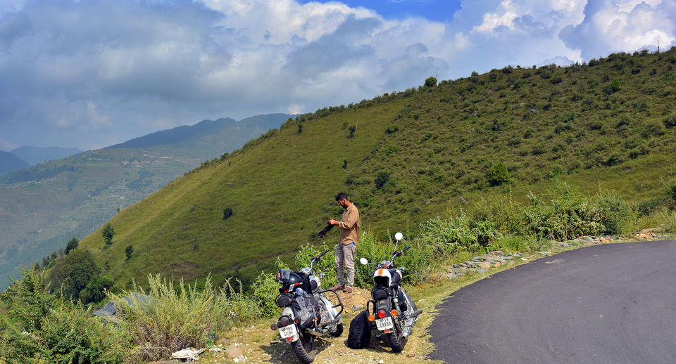 Photo of Unplanned Weekend Road trip to Prashar Lake by Vikas Vashisht