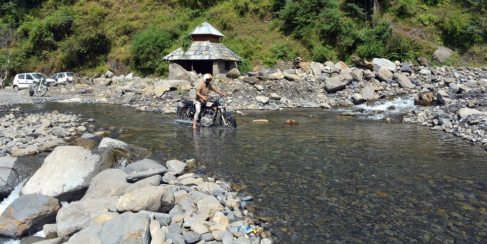 Photo of Unplanned Weekend Road trip to Prashar Lake by Vikas Vashisht