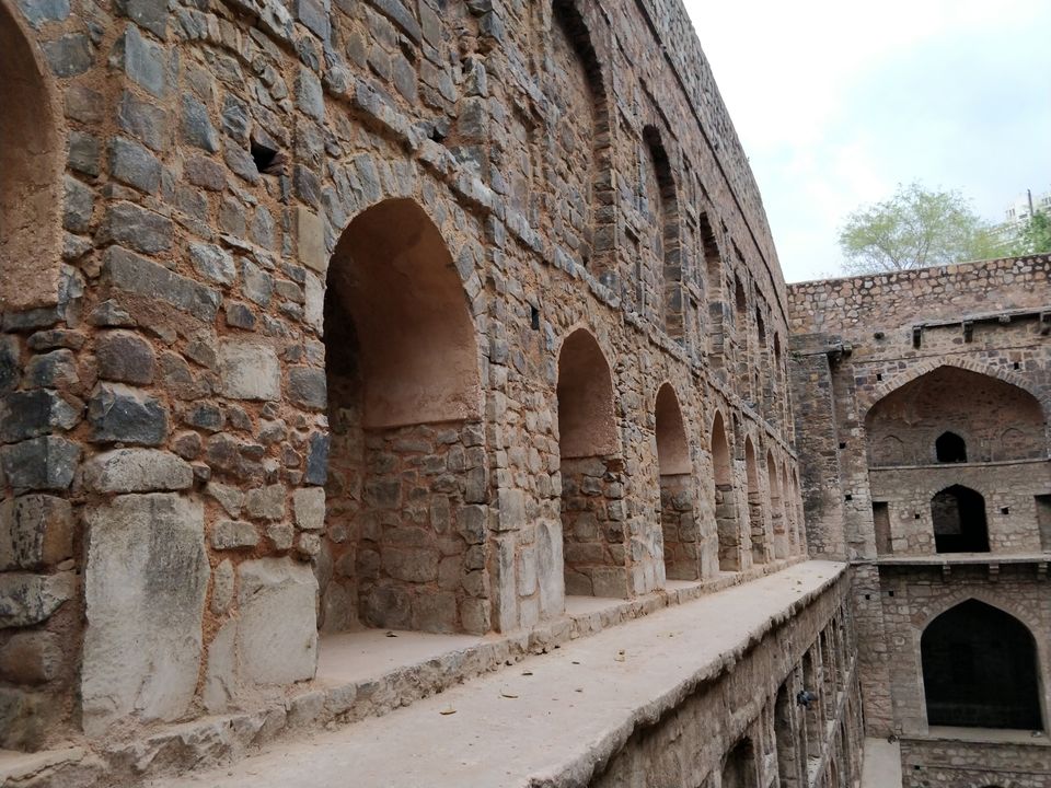 Photo of DELHI : QUTUB MINAR, RED FORT, UGRASEN KI BAOLI, INDIA GATE by Rohan Gokhale (RG)