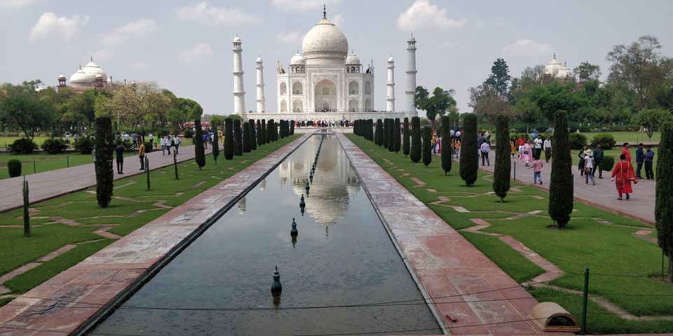 Photo of AGRA : TAJ MAHAL 2/11 by Rohan Gokhale (RG)