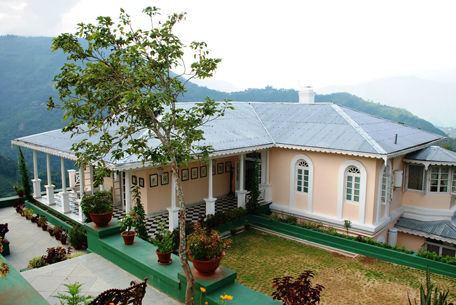 Photo of Excellent Tea And Coffee Estates Around India You Can Stay At by Ashish Khare