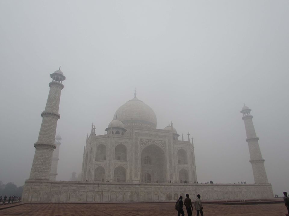 Photo of DELHI TO AGRA : THE UNPLANNED WINTER TRIP 7/16 by Aashish Aanand