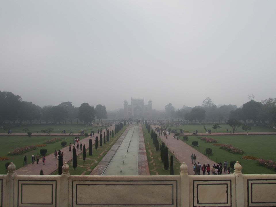 Photo of DELHI TO AGRA : THE UNPLANNED WINTER TRIP 11/16 by Aashish Aanand