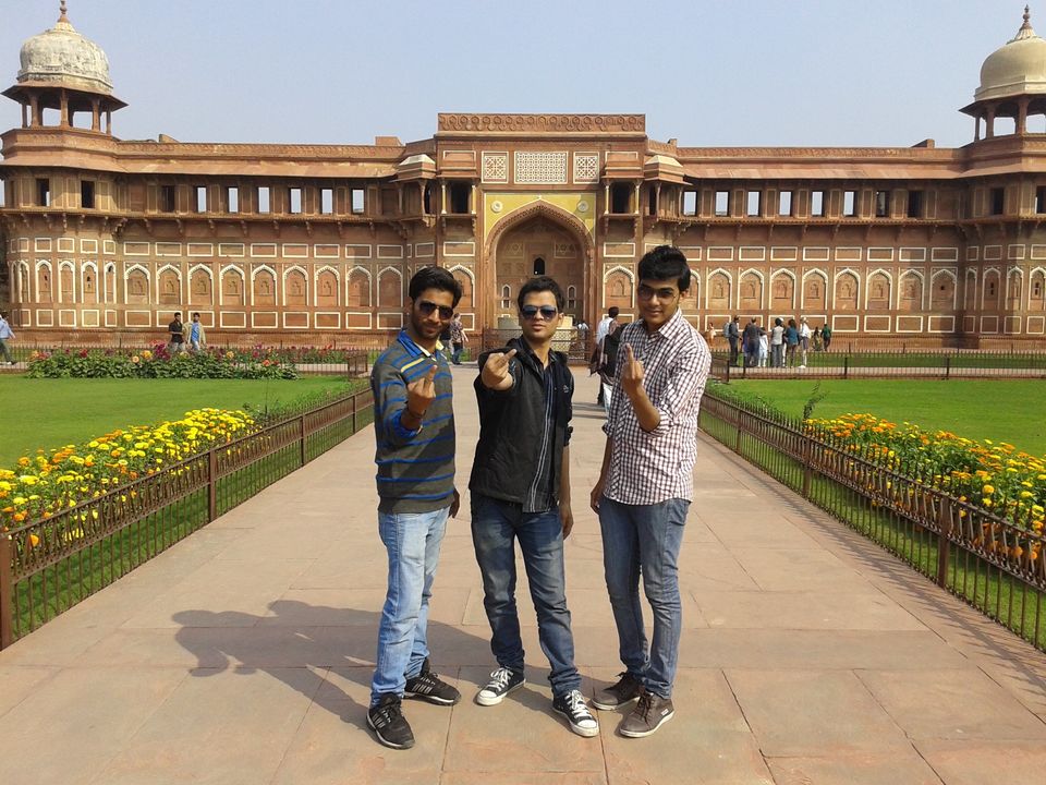 Photo of DELHI TO AGRA : THE UNPLANNED WINTER TRIP 2/16 by Aashish Aanand