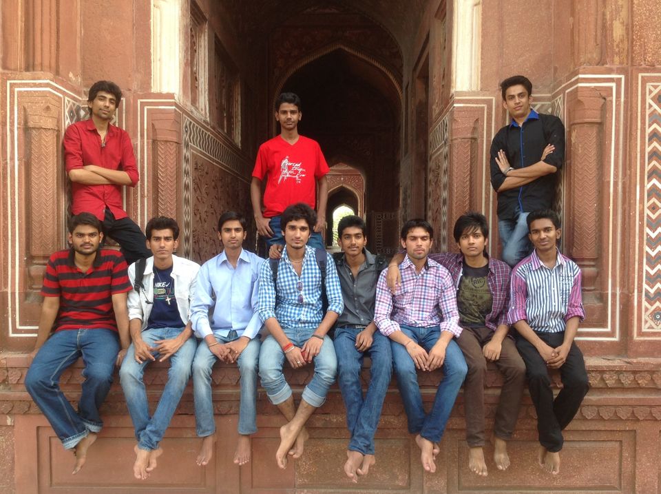 Photo of DELHI TO AGRA : THE UNPLANNED SUMMER TRIP 14/15 by Aashish Aanand