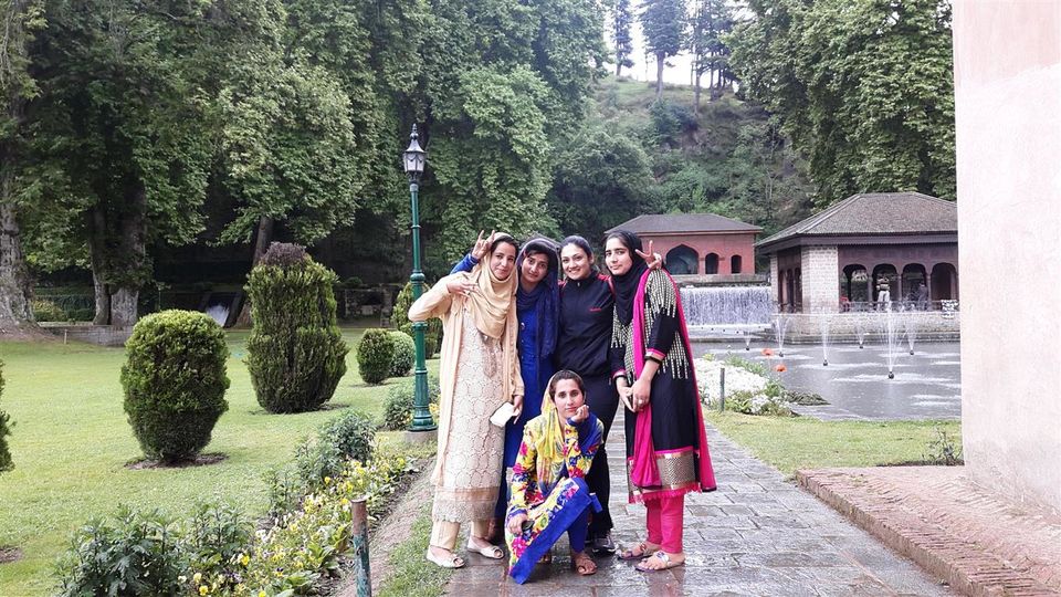 Photo of An ode to Kashmiris 6/9 by Bee The Musafir