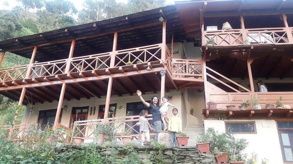 Photo of The best eco homestay for wanderlusts – the Himalayan Orchard Huts, Chamba 11/15 by Bee The Musafir