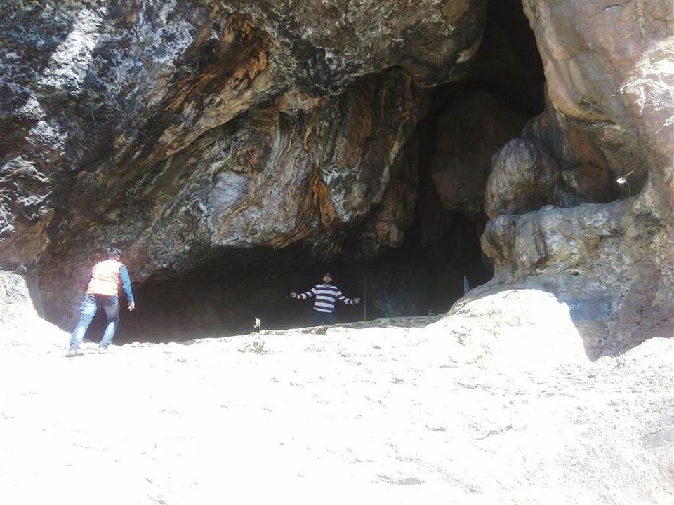 Photo of Asia’s largest natural caves are in India, here… 9/20 by Bee The Musafir