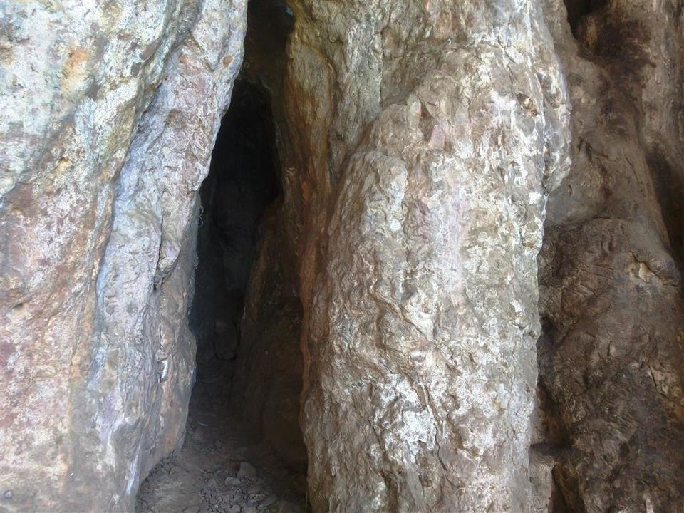 Photo of Asia’s largest natural caves are in India, here… 11/20 by Bee The Musafir