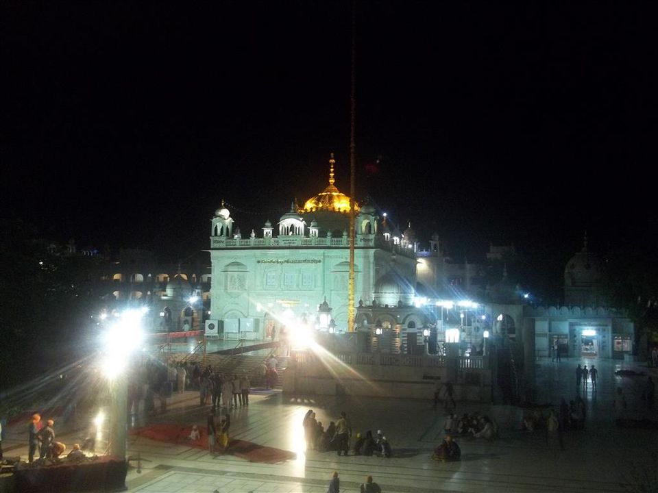 Photo of Paying obeisance at Hazur Sahib Nanded; where Guru Gobind Singh breathed his last 6/13 by Bee The Musafir