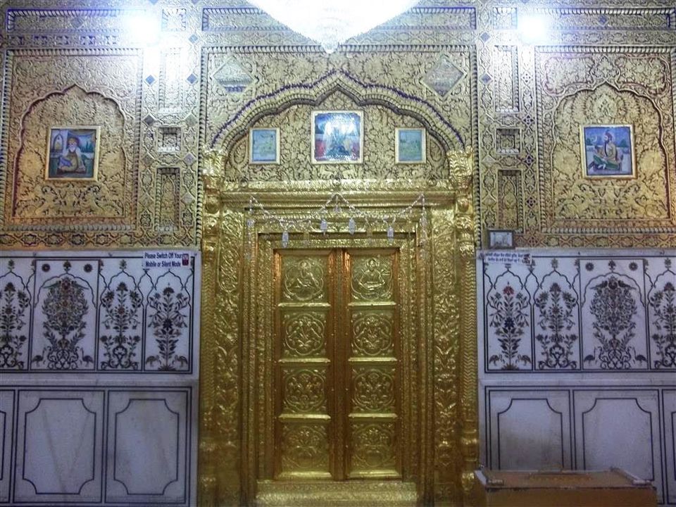 Photo of Paying obeisance at Hazur Sahib Nanded; where Guru Gobind Singh breathed his last 10/13 by Bee The Musafir