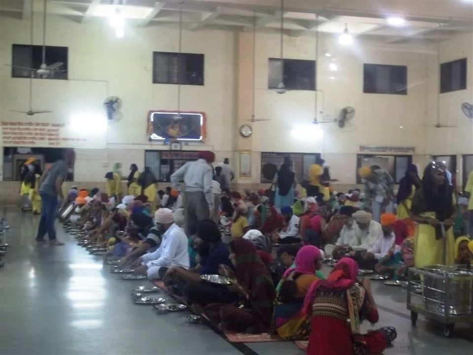 Photo of Paying obeisance at Hazur Sahib Nanded; where Guru Gobind Singh breathed his last 11/13 by Bee The Musafir