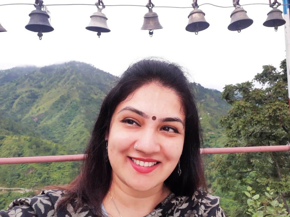 Photo of When I was the lone pilgrim at Badrinath temple... 1/11 by Bee The Musafir
