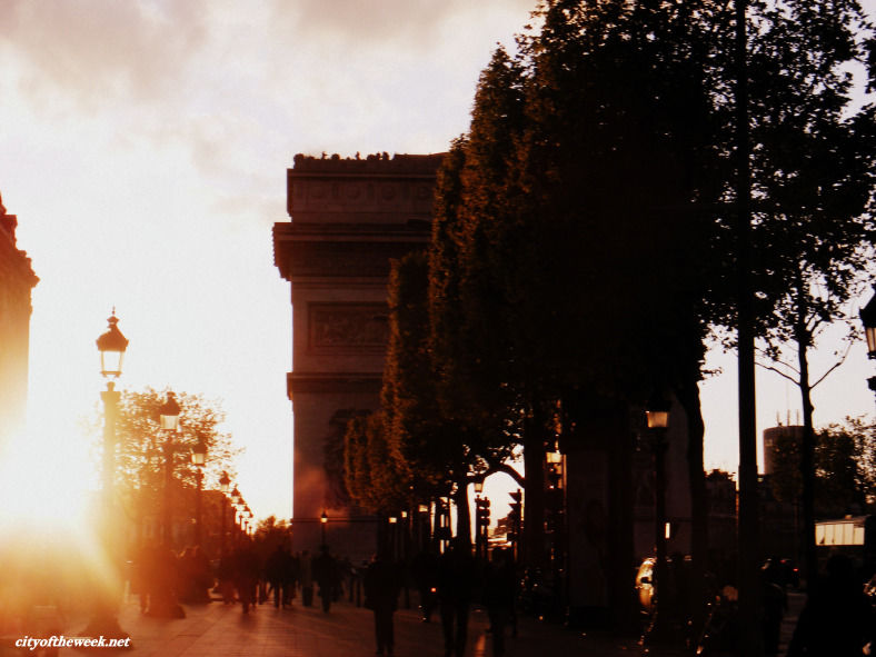 Photo of Arc de Triomphe, Place Charles de Gaulle, Paris, France by Audrey