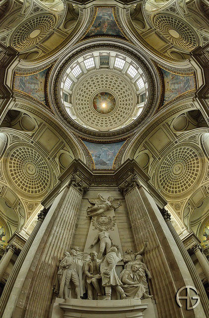 Photo of Panthéon, Place du Panthéon, Paris, France by Audrey