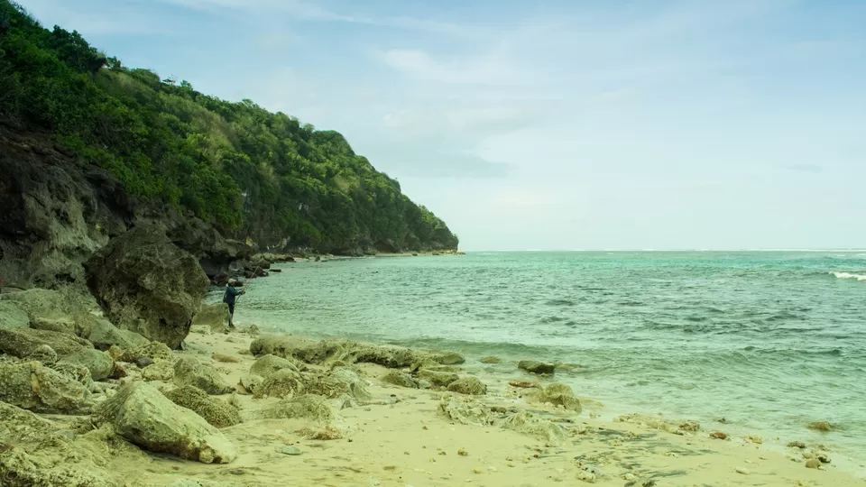 Photo of Green Bowl Beach, Jalan Pura Batu Pageh, Ungasan, Badung Regency, Bali, Indonesia by Harsh Mundra